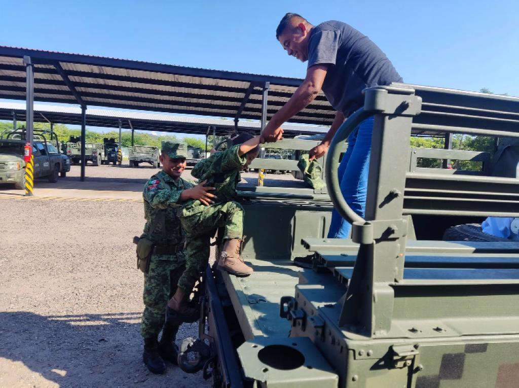 $!Niños participan en la actividad Soldado por un Día organizada por la Sedena