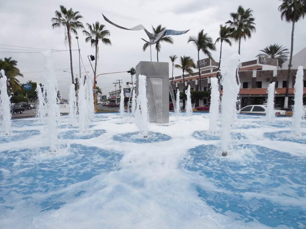 $!Fallece el escultor mexicano Leonardo Nierman, autor de ‘La Gaviota’ de Mazatlán