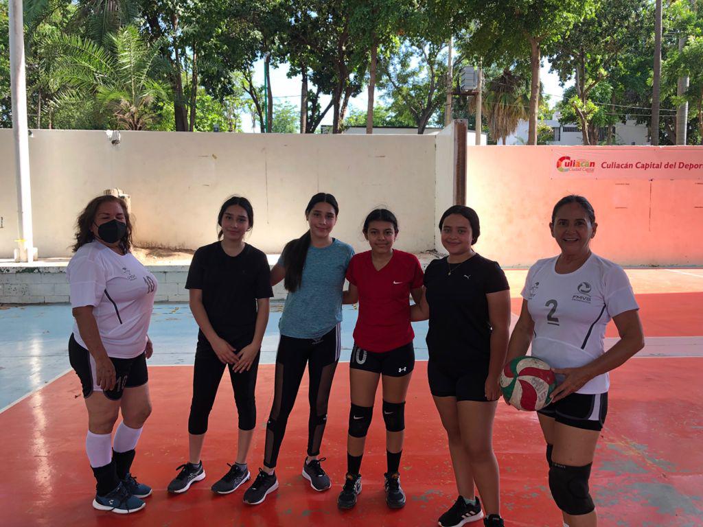 $!Imponen sus remates en Torneo de Voleibol Femenil Culiacán Ciudad Capital