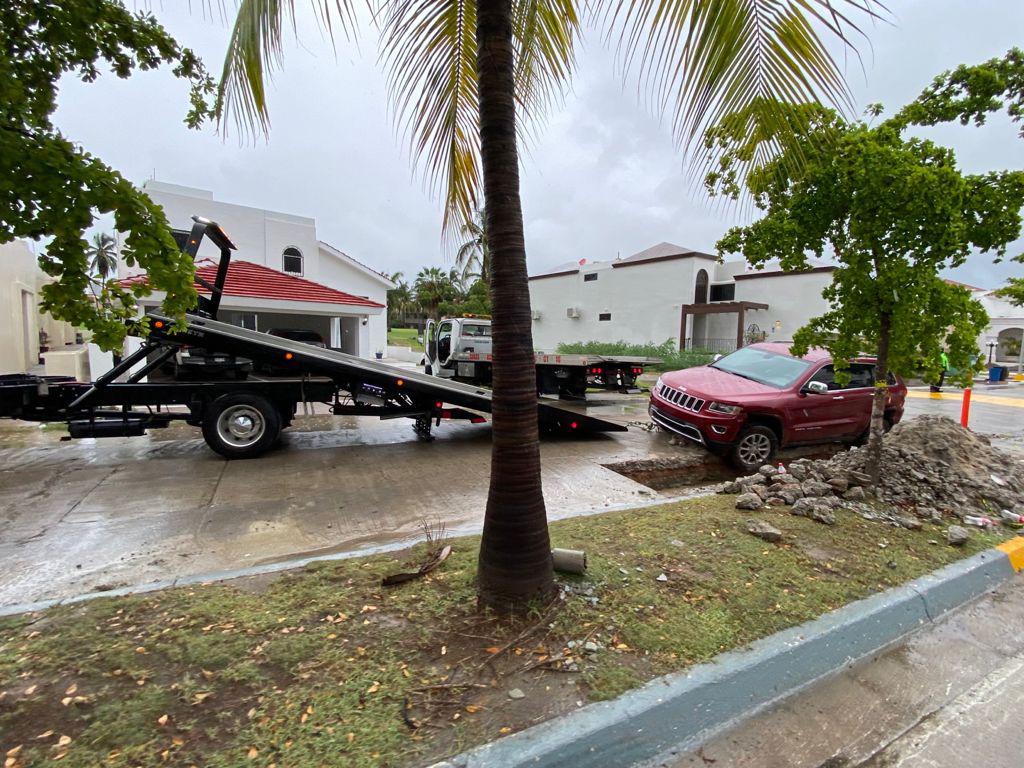 $!Se inunda Mazatlán por Huracán Nora; evacuan familias en Pradera Dorada 6