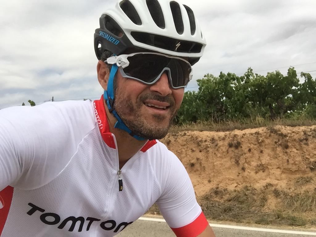 $!Luis Enrique será operado tras fractura de clavícula en accidente ciclista