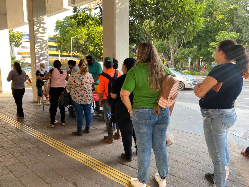 $!En Culiacán vuelve la venta de atole y gorditas