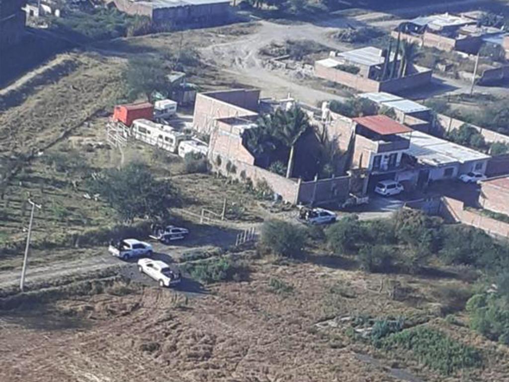 $!Alexis Cervantes y taxista son hallados amarrados a un árbol y golpeados