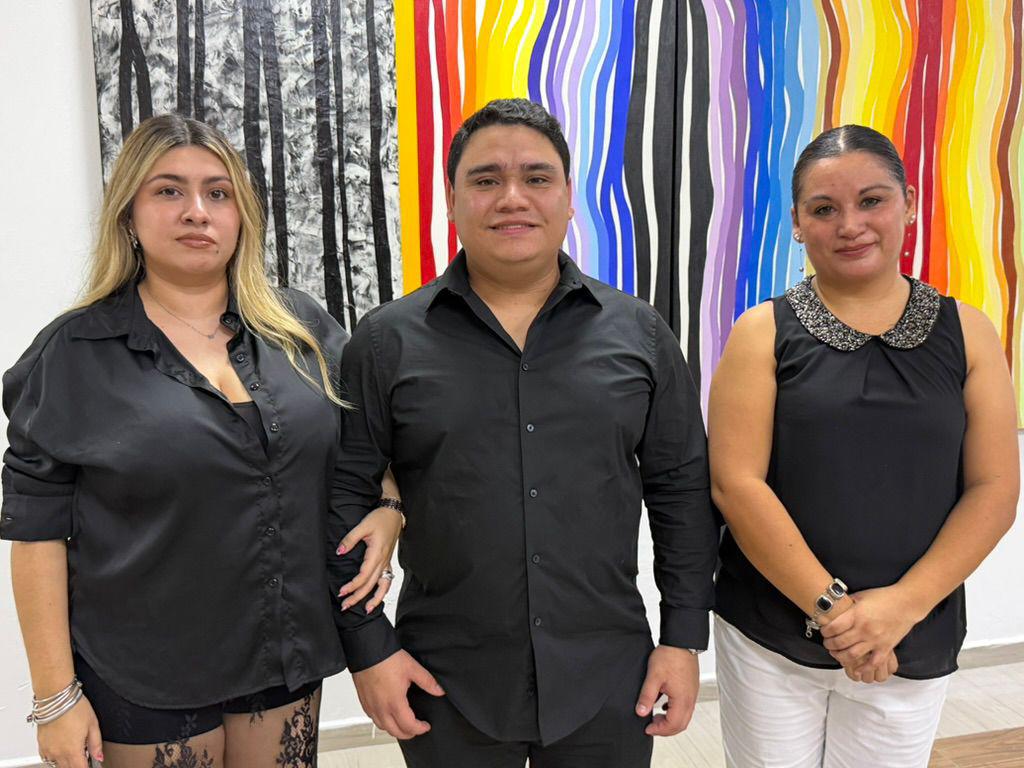 $!Naomi Gómez, Ángel Solorza Valdés y Adriana Campos.