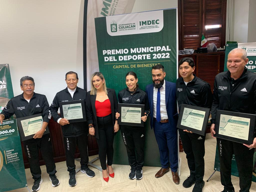 $!Gaxiola y García reciben el Premio Municipal del Deporte, en Culiacán