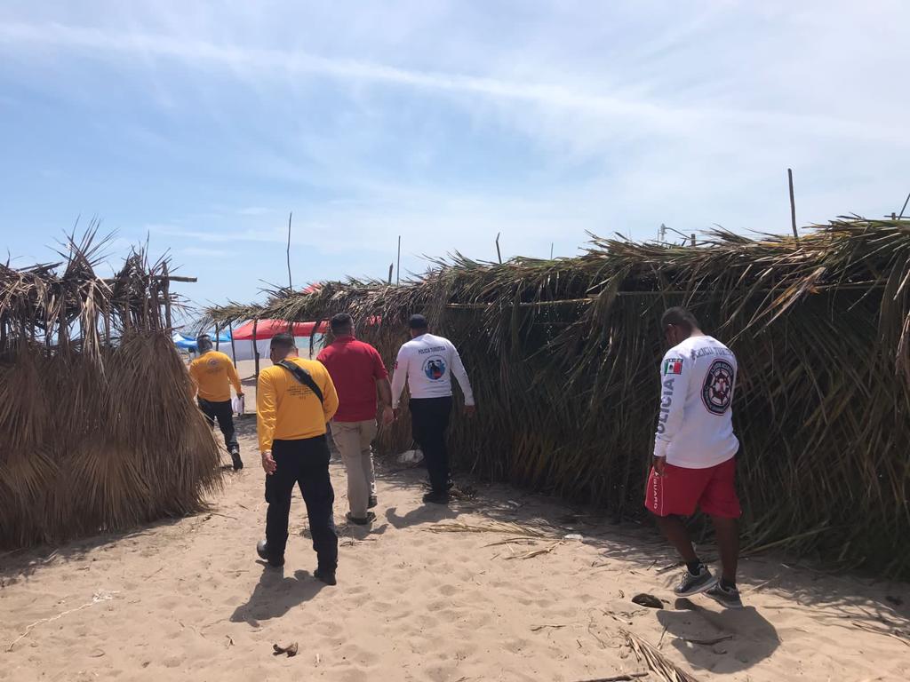 $!Salvavidas de Mazatlán apoyan en Las Cabras