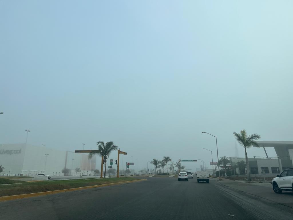 $!Mazatlán amanece cubierto por la neblina este miércoles