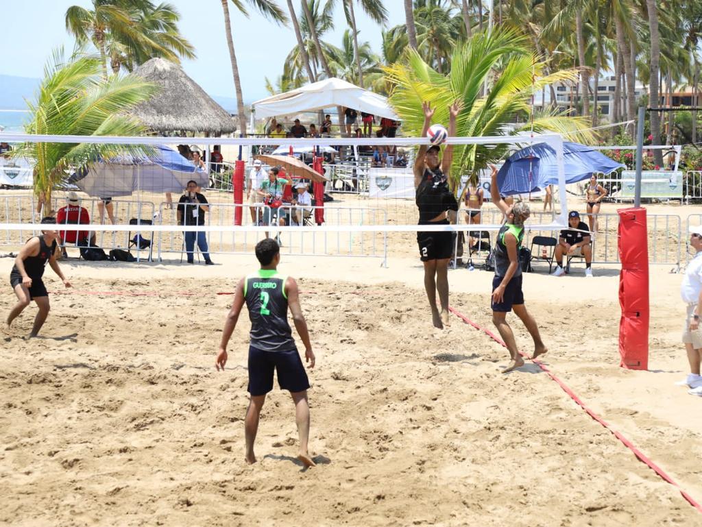 $!El voleibol de playa sinaloense sigue con equipo completo en Nacionales Conade