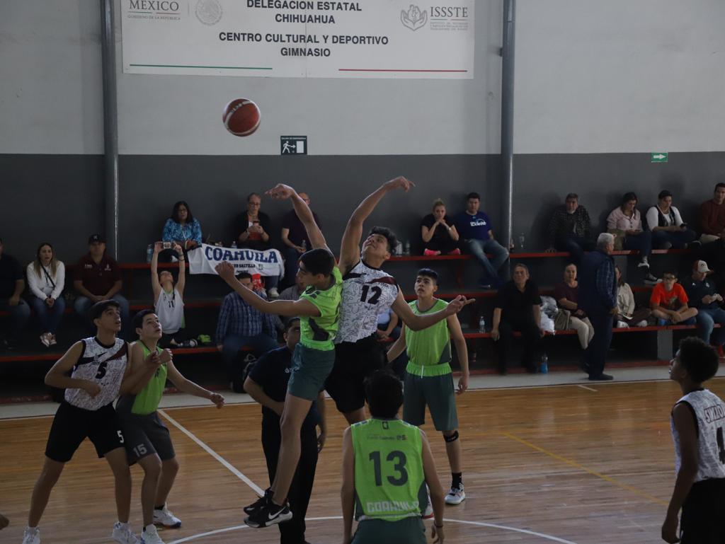$!Sinaloa logra dos triunfos en Macro Regional de basquetbol