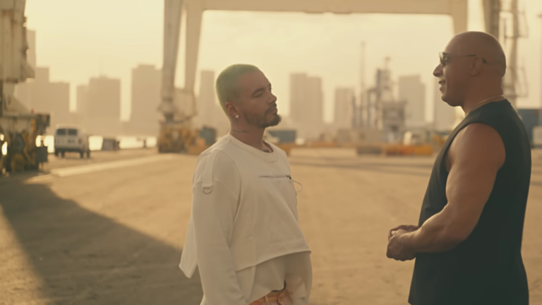 J Balvin junto a Vin Diesel en su video titulado Toretto.