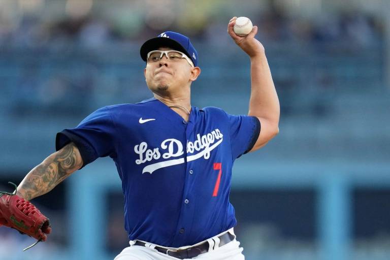 Julio Urías tiene sólida salida para lograr su octavo triunfo