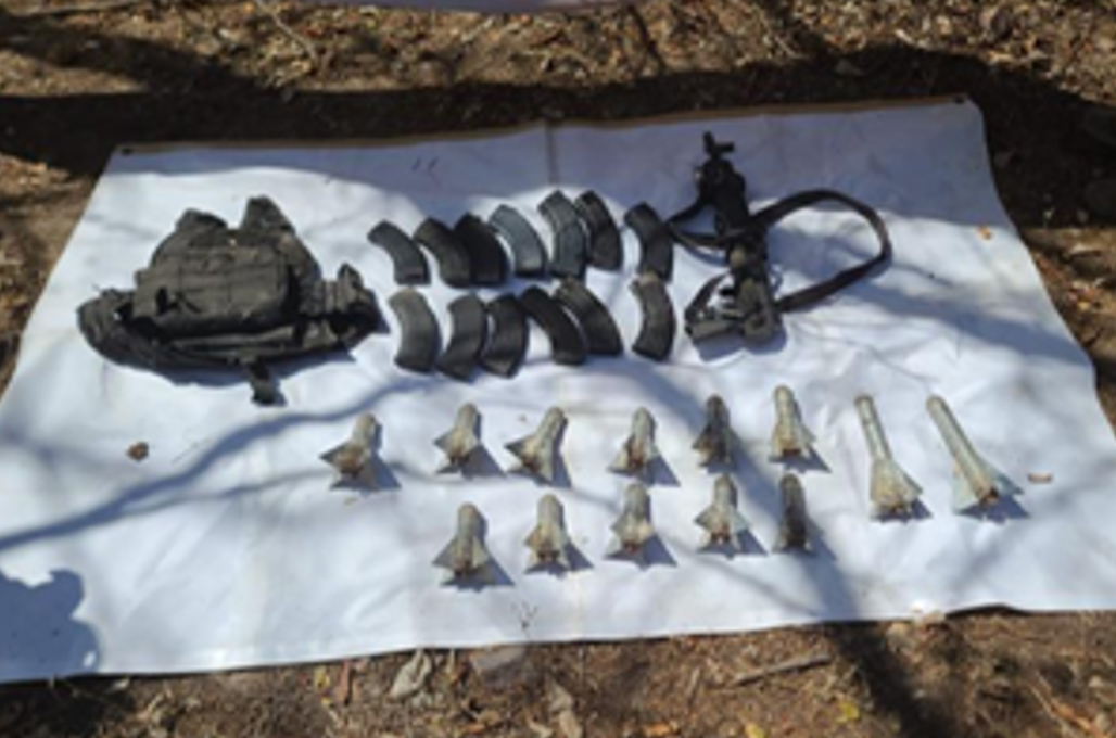 $!Aseguran explosivos improvisados y armamento en San Marcos, Mazatlán