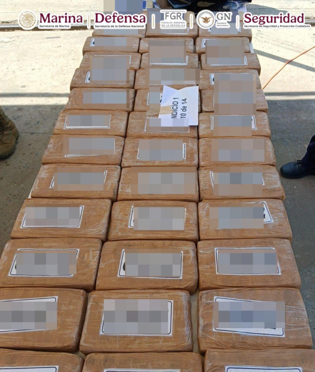 $!Aseguran más de media tonelada de cocaína en costas de Oaxaca