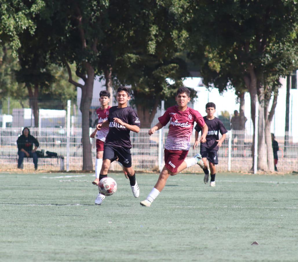 $!Grandes encuentros en la fase estatal del futbol varonil de los Nacionales Conade