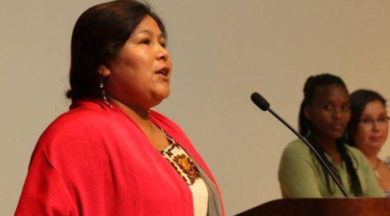 Anabela Carlón Flores, abogada y lideresa indígena yaqui.