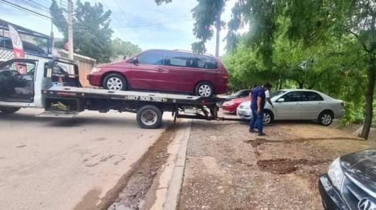 Insisten en Culiacán en estacionarse mal; Tránsito levanta 115 multas diarias en este año