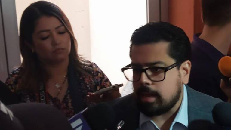 El el Secretario Ejecutivo del Sistema Estatal de Seguridad Pública de Sinaloa dijo quepodría valorarse un cambio en los protocolos cuando reciban a pacientes heridos de bala.