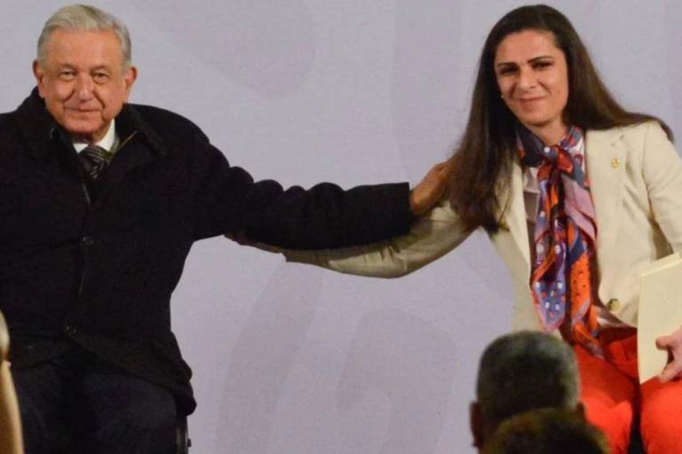 AMLO defiende a Ana Guevara y critica a Elías Ayub por falta de apoyos a nadadoras artísticas