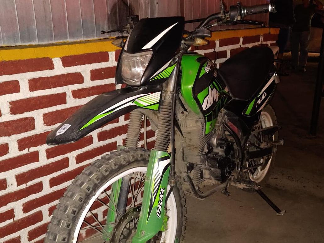 $!Motocicleta en la que viajaban padre e hijo.