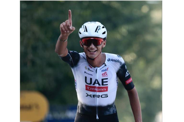 Isaac del Toro conquista el Gran Piemonte y firma su victoria número 15 del año