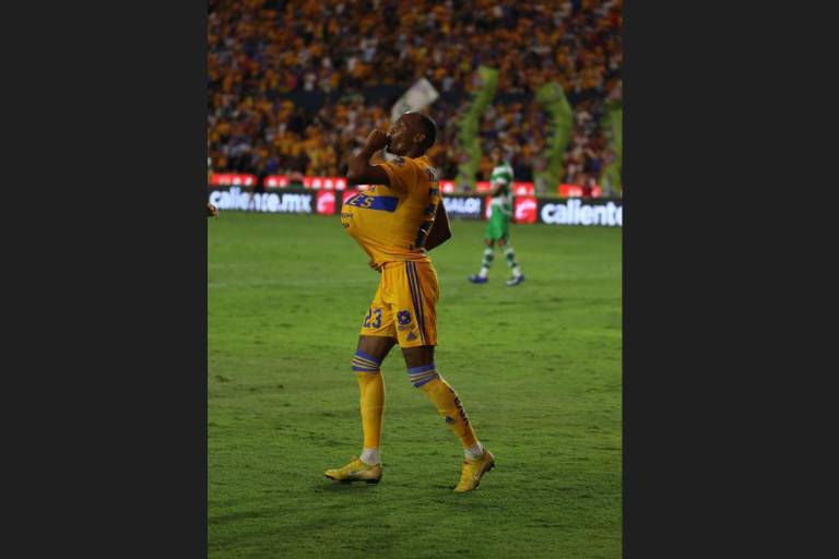 Tigres vence 2-0 a Santos previo al Clásico Regio