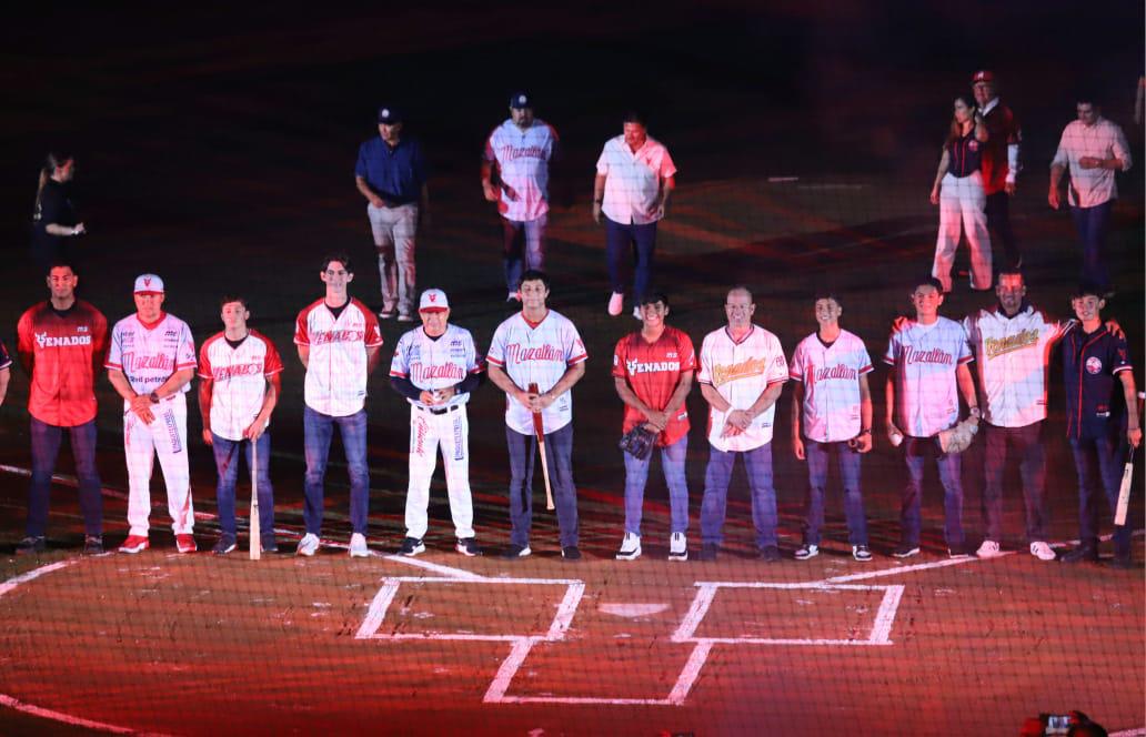 $!Leyendas de Venados de Mazatlán levantan el telón de la temporada 2025-2026