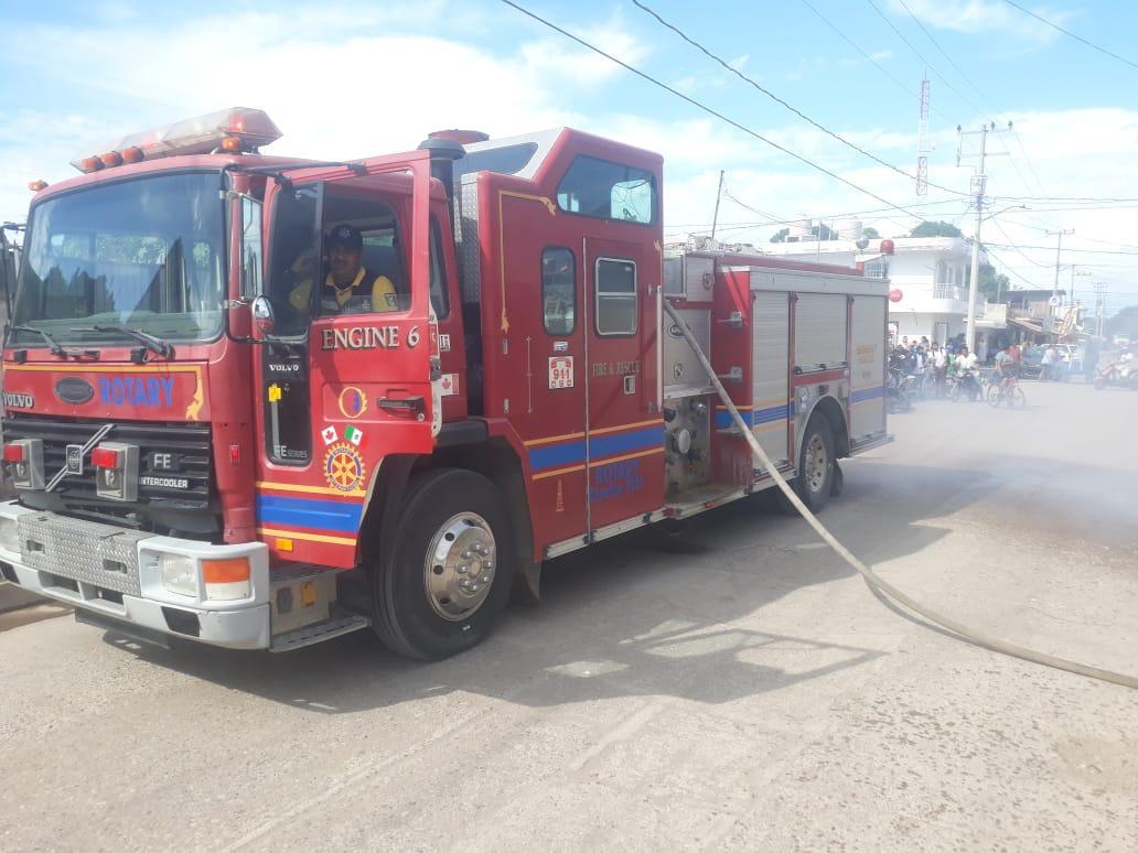 $!Se registra incendio en el centro de la sindicatura de Agua Verde, en Rosario