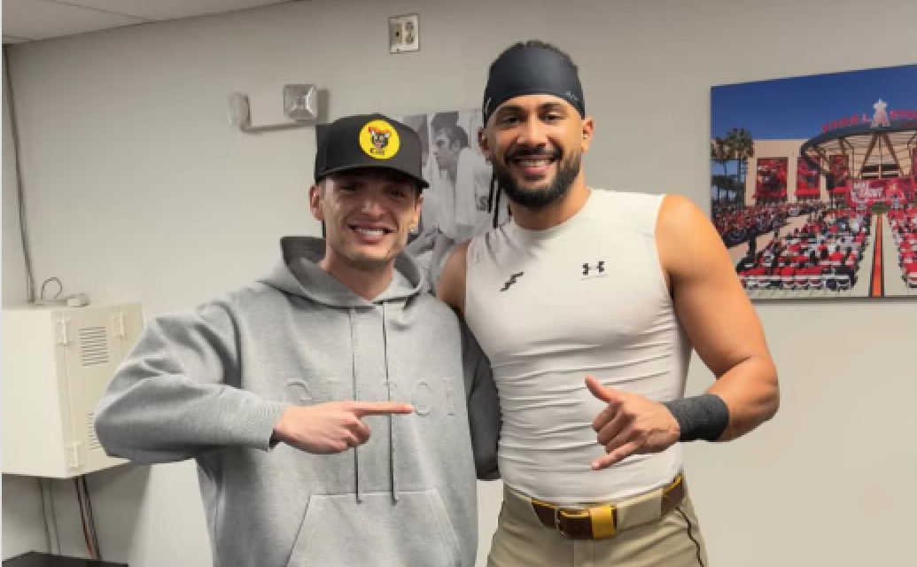 Peso Pluma y Fernando Tatis Jr.