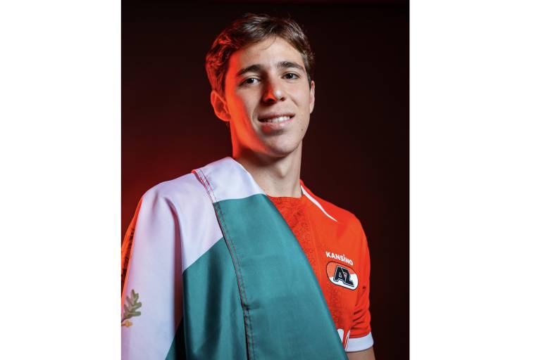 Mateo Chávez deslumbra en su debut europeo con gol decisivo para el AZ Alkmaar