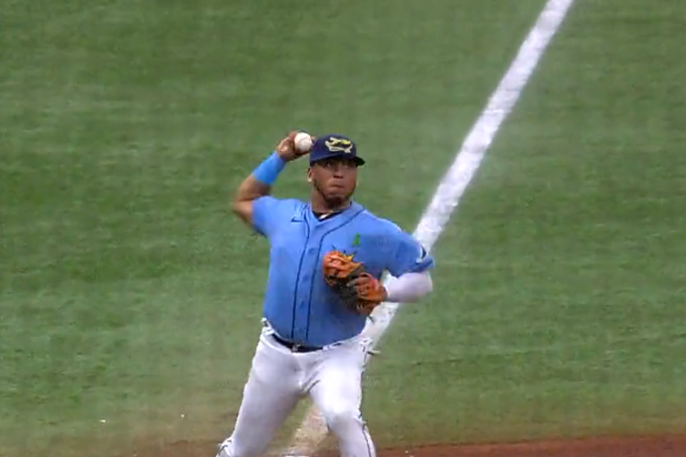 Mellizos arruinan debut de Isaac Paredes con Rays