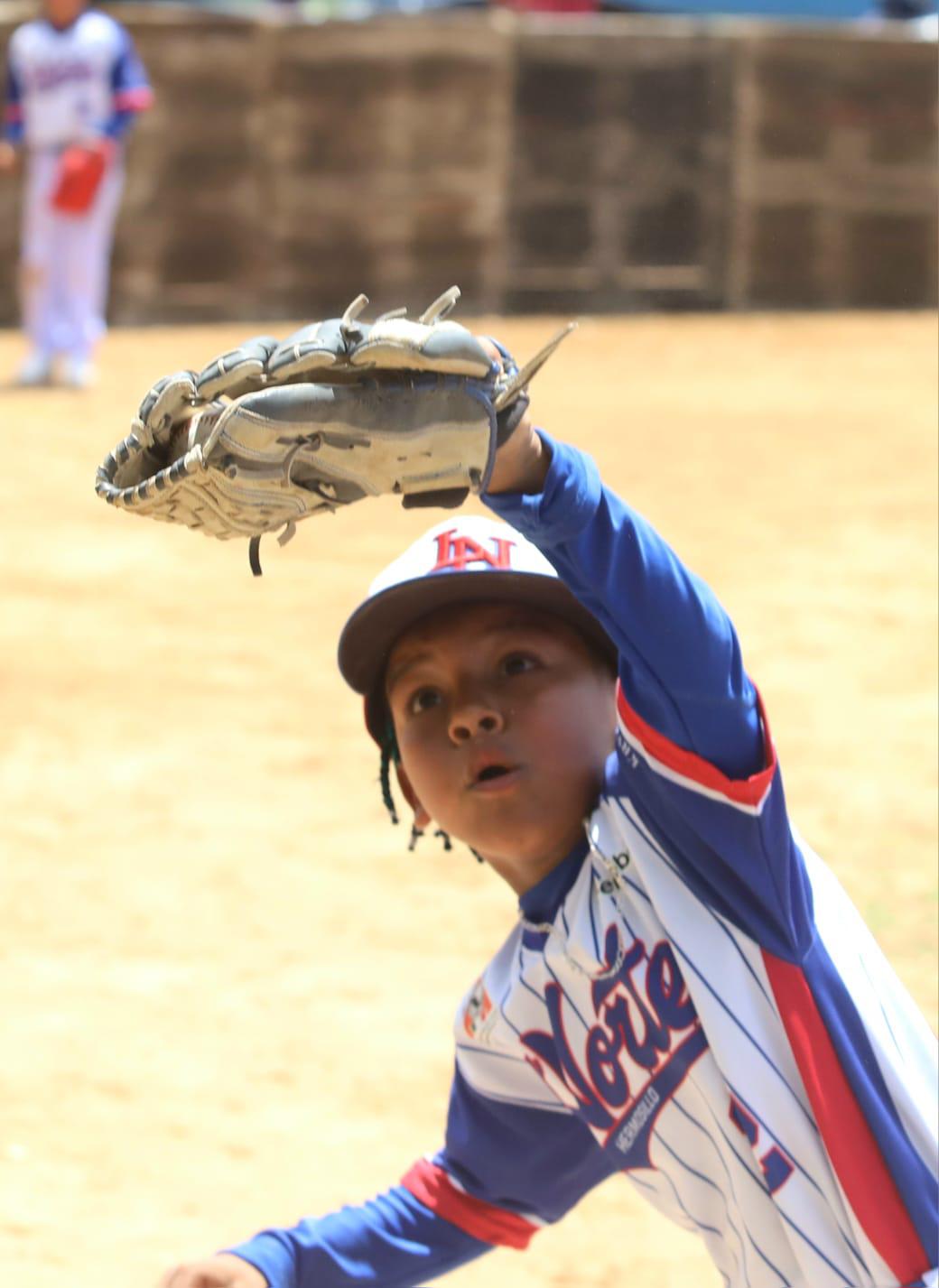 $!Liga Quintero Castañeda Azul arrasa en el Nacional Escuelita-Pastel 2026