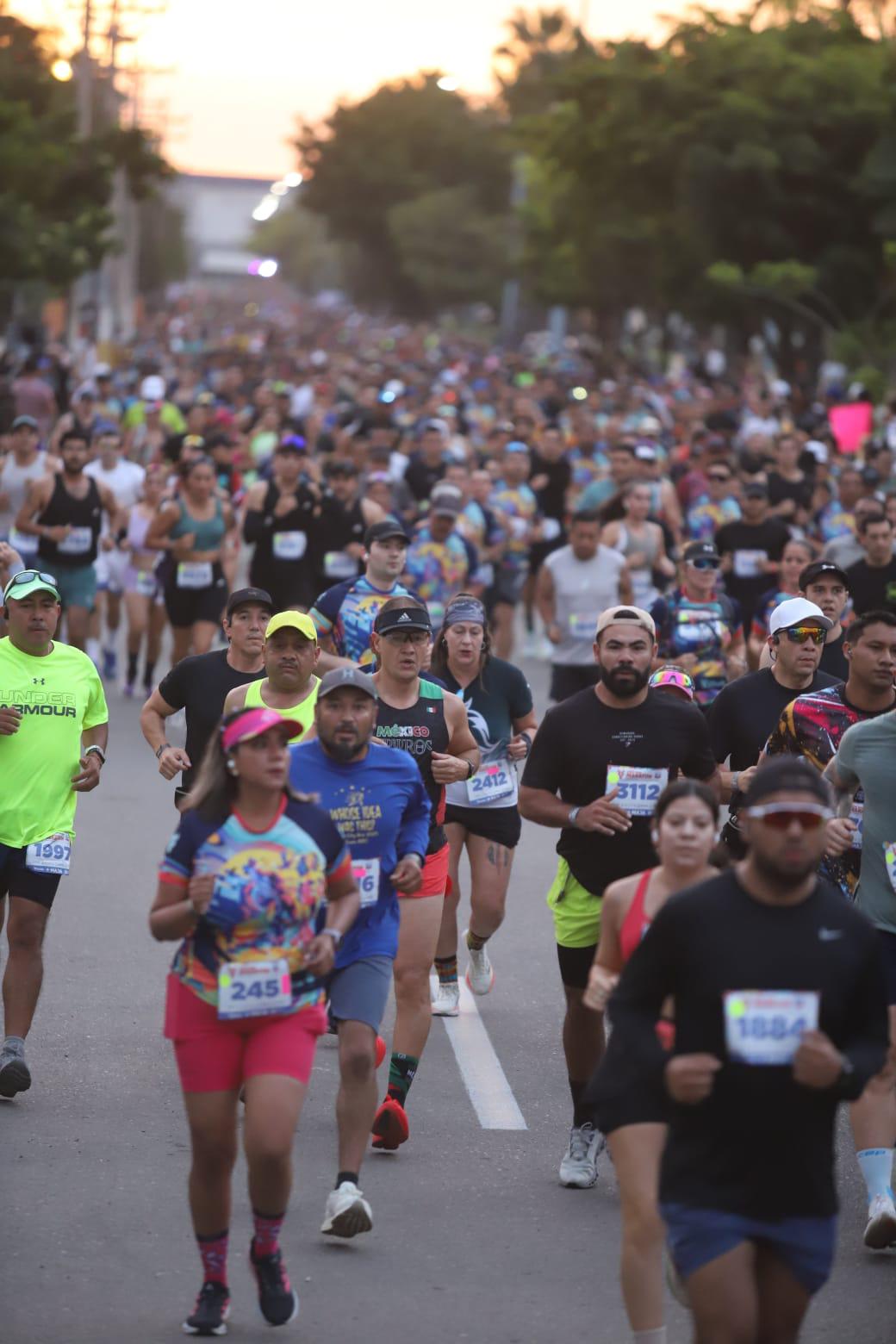 $!Se pone en marcha la fiesta de los 21K y 42K del Gran Maratón Mazatlán