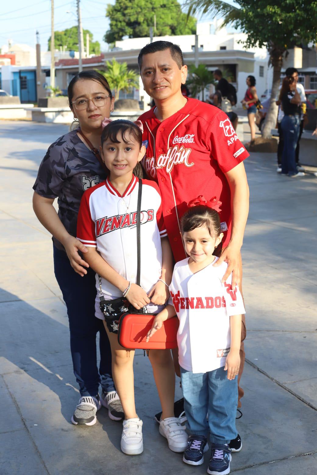 $!Jéssica, Fausto, Heidi y Citlaly.