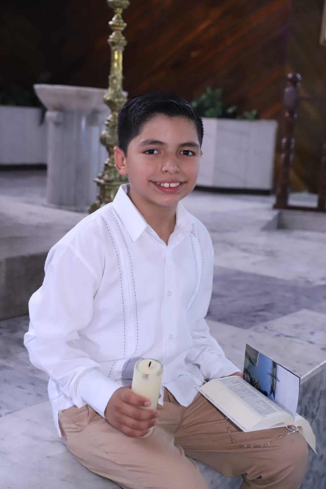 $!Miguel Hazel tuvo su primer acercamiento con Cristo.