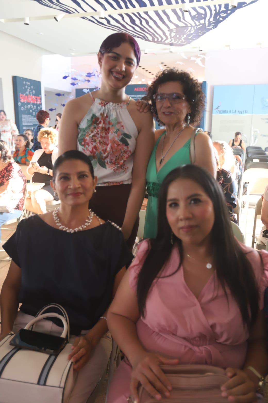 $!Raquel Gutiérrez, Leticia López, Yolanda Lizárraga y Fabiola Molina.