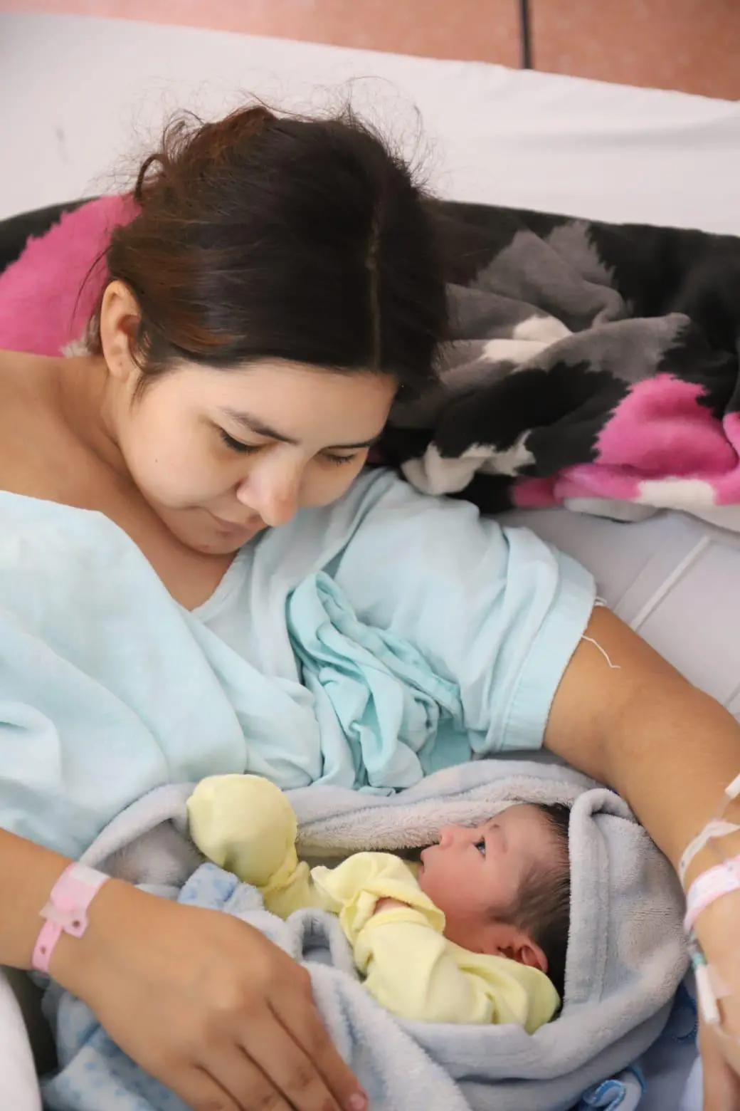 $!Dos bebés dan la bienvenida a 2026 en el Hospital General de Mazatlán