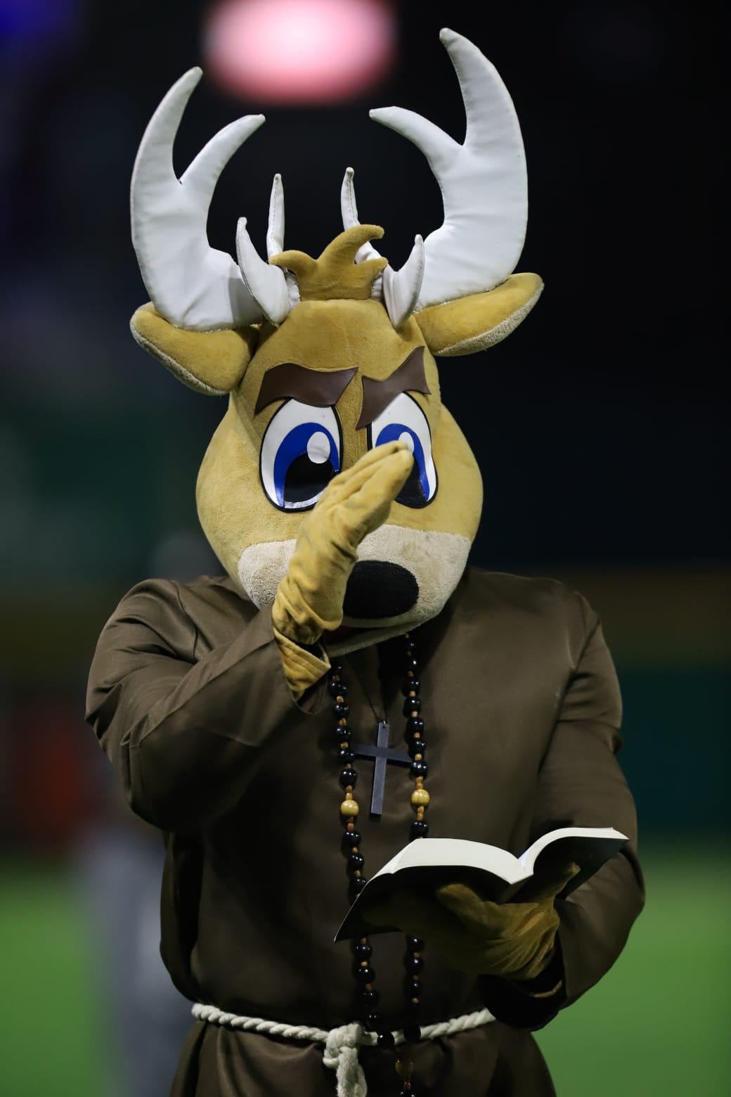 $!Entre una chispa de esperanza y lágrimas, así vivió el Teodoro Mariscal el campeonato de Naranjeros de Hermosillo