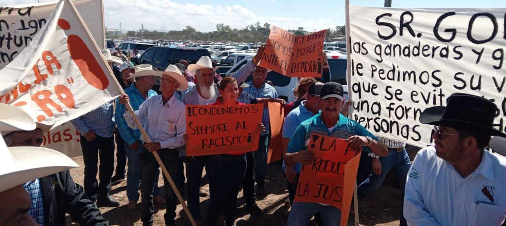 $!Acusan en Expo Agro violencia de género entre ganaderos de San Ignacio