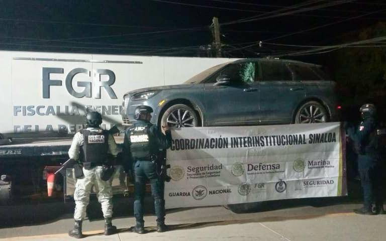 Aseguran vehículo con cartuchos de arma de fuego en Culiacán