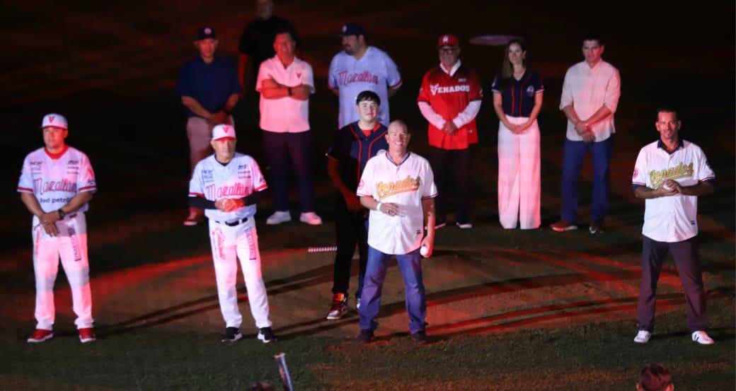 $!Leyendas de Venados de Mazatlán levantan el telón de la temporada 2025-2026