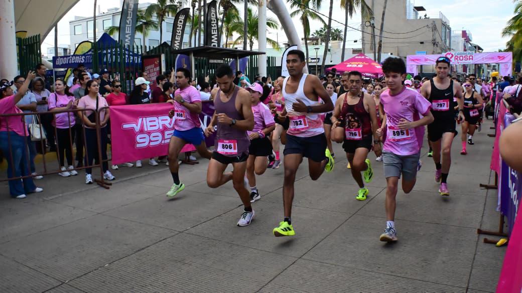 $!Promueven prevención del cáncer de mama con la tradicional Carrera Rosa en el malecón de Mazatlán