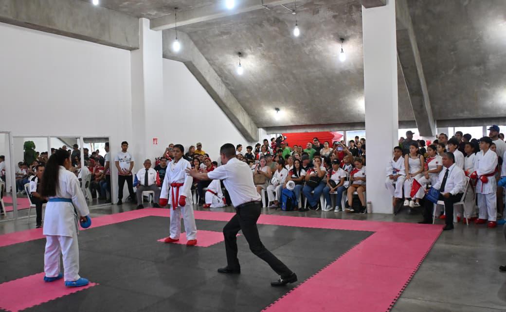 $!Definen en Mazatlán representativo municipal de karate con grandes combates