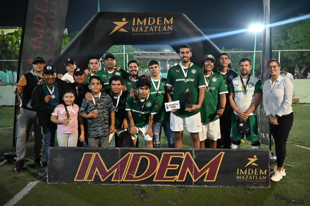 $!Se estrenan federales alzando el campeonato de la Liga Imdem de Futbol Rápido