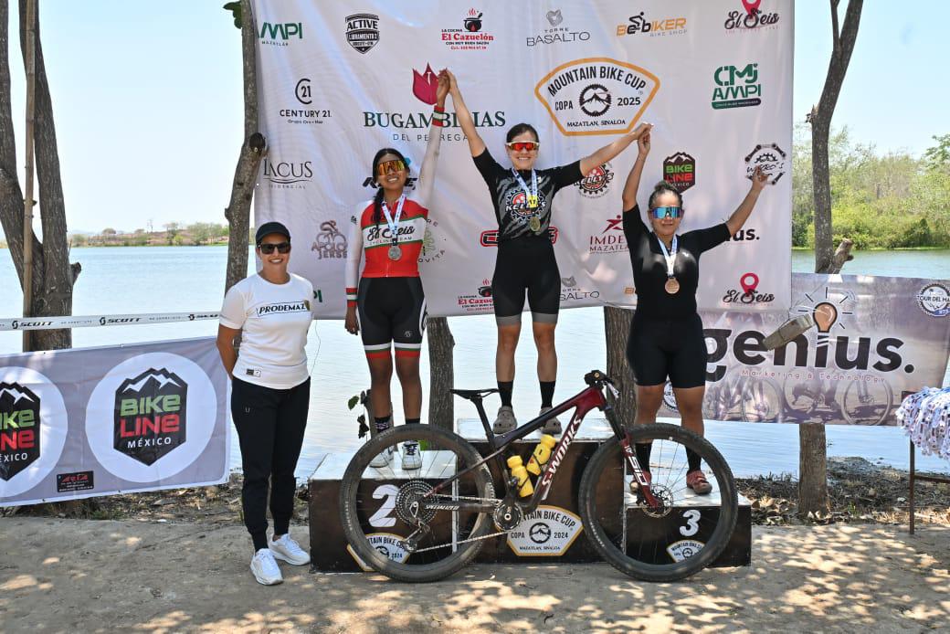 $!Cumplen más de 140 ciclistas los retos de la tercera fecha del Serial Mountain Bike Cup