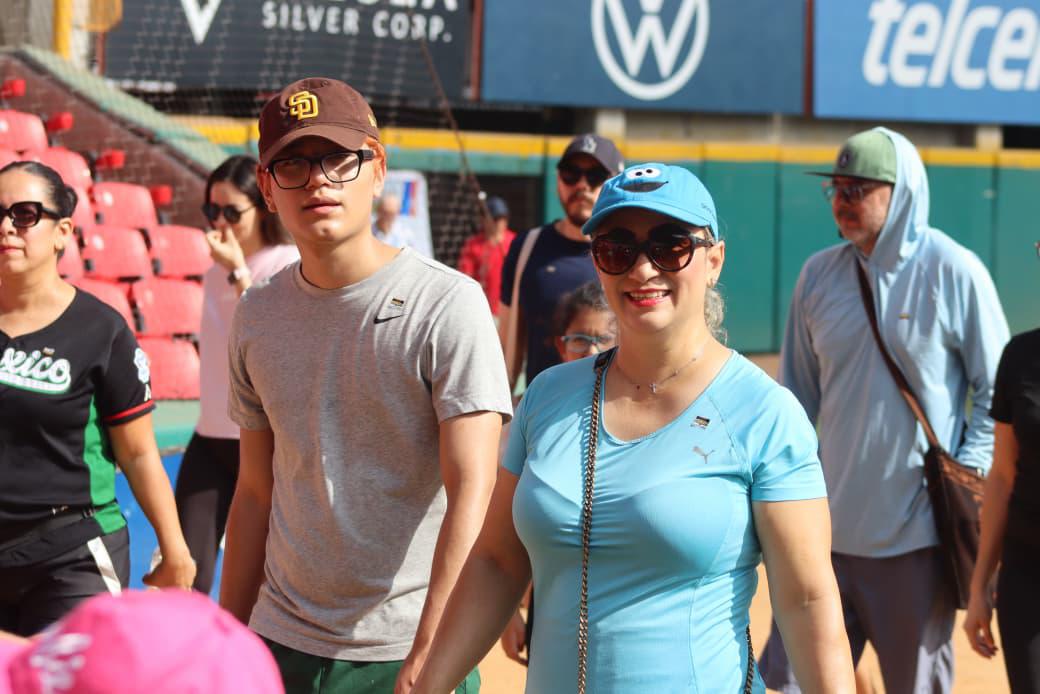 $!Club Rotario Mazatlán recauda fondos en ‘Walkathon’ 2026 en el estadio Teodoro Mariscal