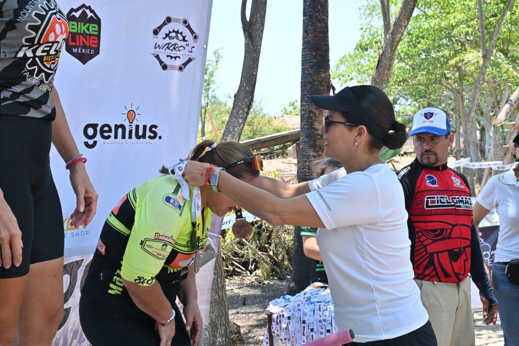 $!Cumplen más de 140 ciclistas los retos de la tercera fecha del Serial Mountain Bike Cup