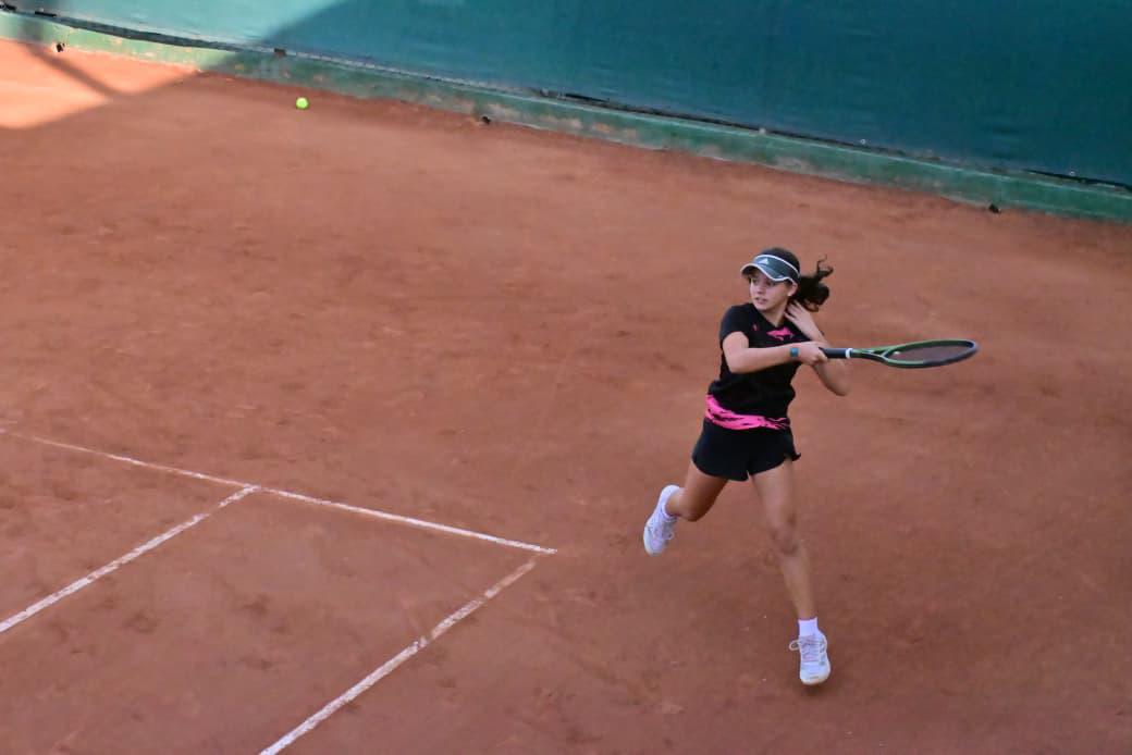 $!Domina Mazatlán la Sub 14 en el tenis del selectivo estatal Conade