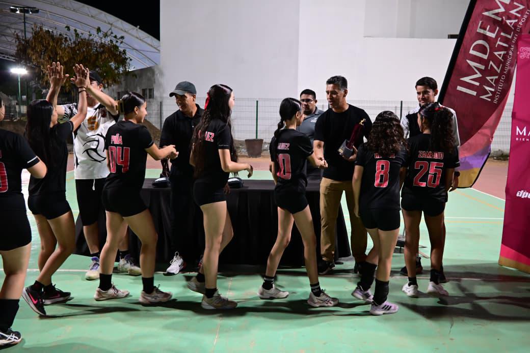 $!Coronan a los campeones del Torneo Afiliación de Voleibol Imdem 2026, en la Sahop