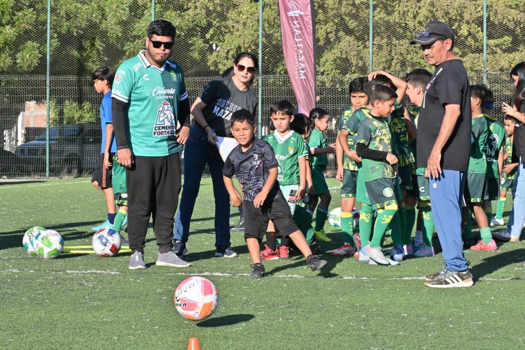 $!Con ambiente mundialista, se enciende la pasión por el futbol en La Foresta, con la segunda parada del Mundialito Imdem