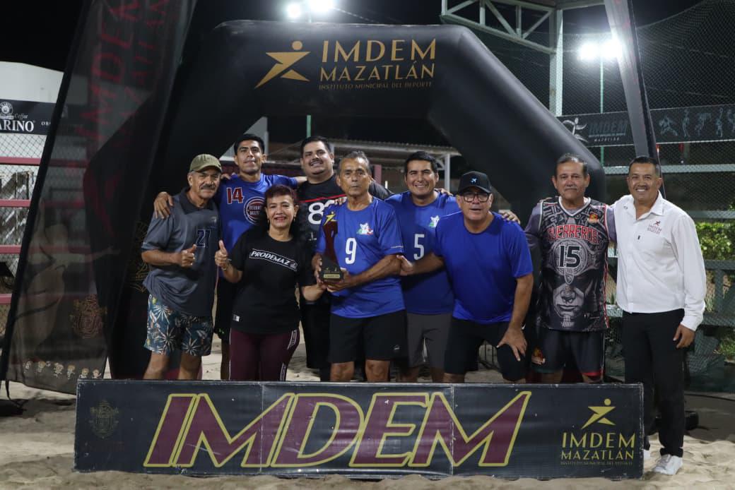 $!Cierra cachibol actividades de 2025, con Torneo del Pavo